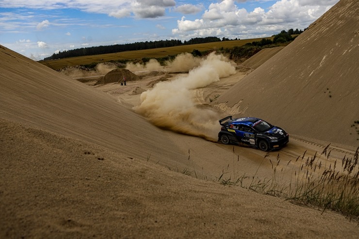 Piedāvājam spilgtākos foto mirkļus no FIA pasaules rallija čempionāta (WRC) debijas Latvijā. Foto: Gatis Smudzis Piedāvājam spilgtākos foto mirkļus no FIA pasaules rallija čempionāta (WRC) debijas Latvijā. Foto: Gatis Smudzis 357022
