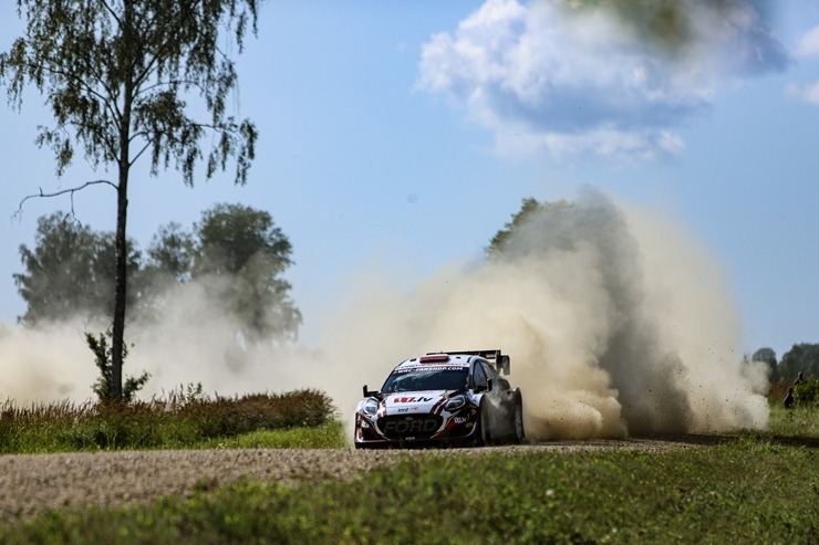 Piedāvājam spilgtākos foto mirkļus no FIA pasaules rallija čempionāta (WRC) debijas Latvijā. Foto: Gatis Smudzis Piedāvājam spilgtākos foto mirkļus no FIA pasaules rallija čempionāta (WRC) debijas Latvijā. Foto: Gatis Smudzis 357058