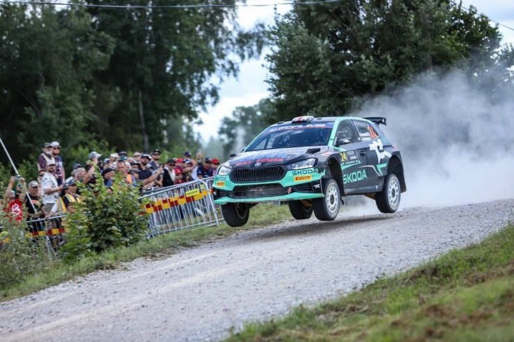 Piedāvājam spilgtākos foto mirkļus no FIA pasaules rallija čempionāta (WRC) debijas Latvijā. Foto: Gatis Smudzis Piedāvājam spilgtākos foto mirkļus no FIA pasaules rallija čempionāta (WRC) debijas Latvijā. Foto: Gatis Smudzis 357078