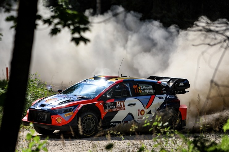 Piedāvājam spilgtākos foto mirkļus no FIA pasaules rallija čempionāta (WRC) debijas Latvijā. Foto: Gatis Smudzis Piedāvājam spilgtākos foto mirkļus no FIA pasaules rallija čempionāta (WRC) debijas Latvijā. Foto: Gatis Smudzis 357094
