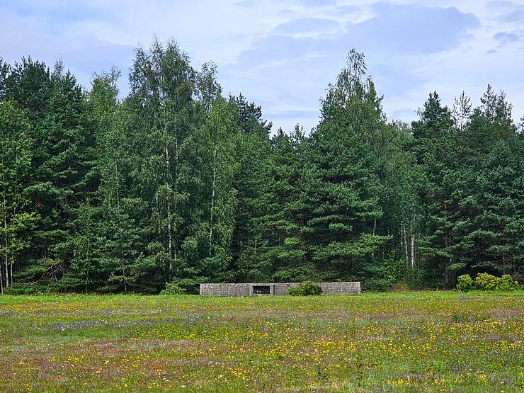 Salaspils memoriāls ir nozīmīgs starptautiska mēroga objekts, kuru mums nemanāmi apmeklē daudzi ārvalstu tūristi Salaspils memoriāls ir nozīmīgs starptautiska mēroga objekts, kuru mums nemanāmi apmeklē daudzi ārvalstu tūristi 357795