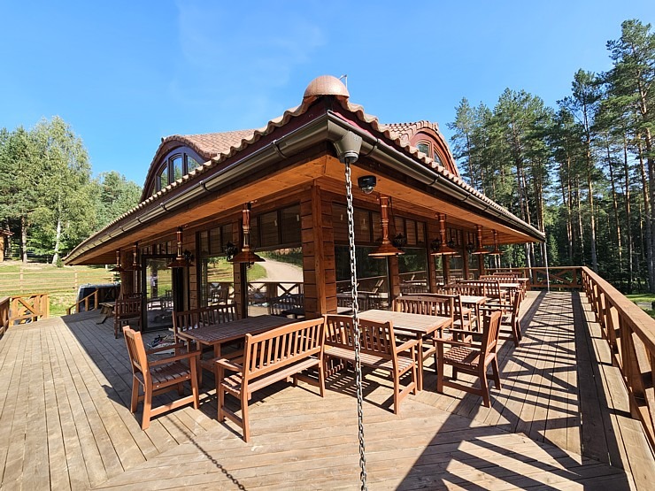 «Rakšu» brīvdabas ZOO Cēsu novadā piedāvā ne tikai kontaktu ar dzīvniekiem, bet arī teicamu infrastruktūru «Rakšu» brīvdabas ZOO Cēsu novadā piedāvā ne tikai kontaktu ar dzīvniekiem, bet arī teicamu infrastruktūru 358616
