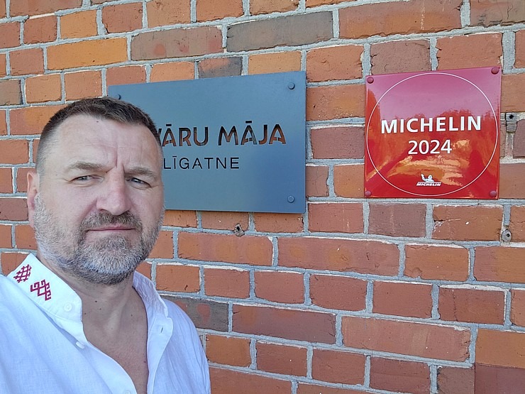 Apciemojam Michelin Zaļās zvaigznes restorānu «Pavāru māja» Līgatnē un šefpavāru Ēriku Dreibantu Apciemojam Michelin Zaļās zvaigznes restorānu «Pavāru māja» Līgatnē un šefpavāru Ēriku Dreibantu 358714