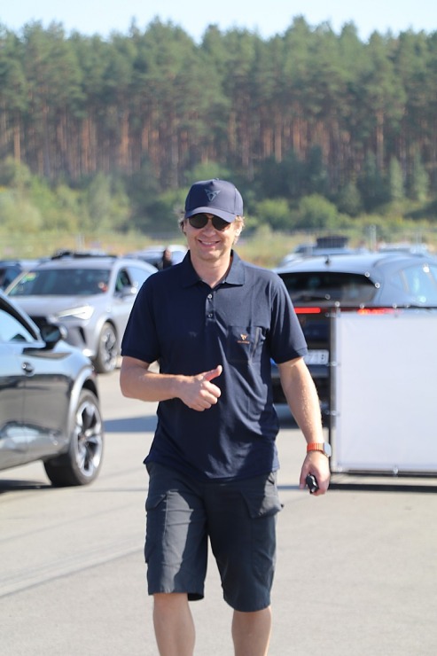 Festivāls «CUPRA Summit 2024» pulcē «Sporta Komplekss 333» zīmola fanus, ģimenes un atbalstītājus Festivāls «CUPRA Summit 2024» pulcē «Sporta Komplekss 333» zīmola fanus, ģimenes un atbalstītājus 359342