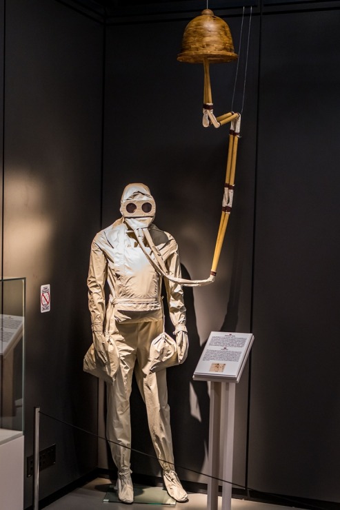 Starptautiskā ceļojošā izstāde «Leonardo da Vinči mašīnas» ir skatāma Rīgas Motormuzejā. Foto: Raimonds Volonts Starptautiskā ceļojošā izstāde «Leonardo da Vinči mašīnas» ir skatāma Rīgas Motormuzejā. Foto: Raimonds Volonts 359584