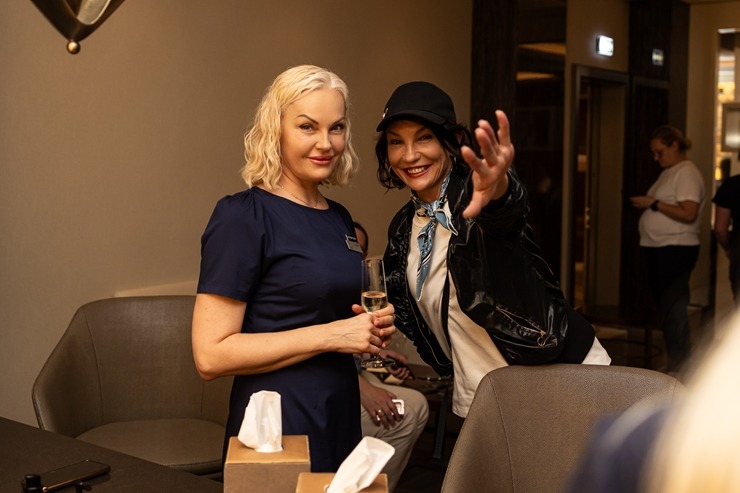 «Kempinski The Spa» iepazīstina ar jaunākajiem produktiem un ekskluzīvo sejas ādas analizatoru. Foto: Kempinski.com «Kempinski The Spa» iepazīstina ar jaunākajiem produktiem un ekskluzīvo sejas ādas analizatoru. Foto: Kempinski.com 360552
