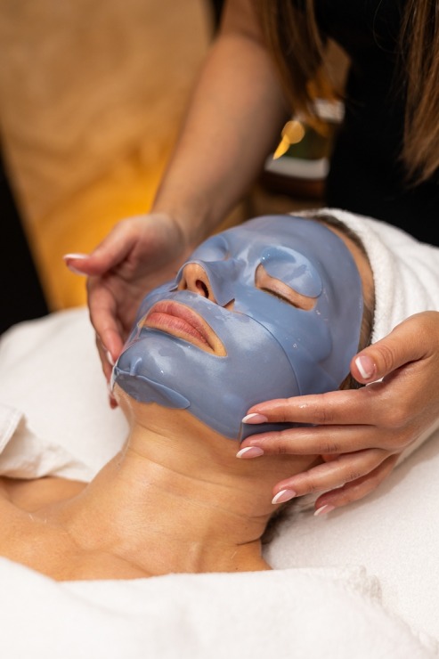«Kempinski The Spa» iepazīstina ar jaunākajiem produktiem un ekskluzīvo sejas ādas analizatoru. Foto: Kempinski.com «Kempinski The Spa» iepazīstina ar jaunākajiem produktiem un ekskluzīvo sejas ādas analizatoru. Foto: Kempinski.com 360547