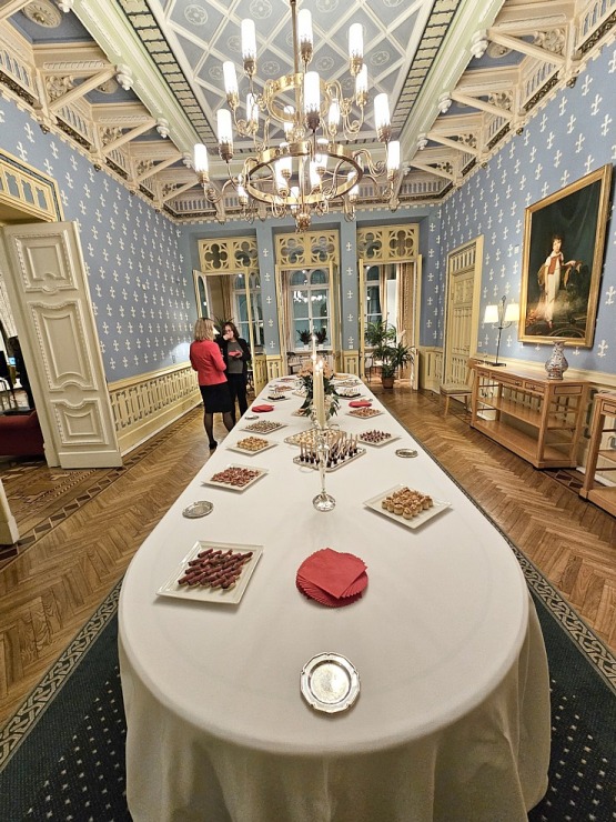 Jaunais Francijas vēstnieks Latvijā Manuels Lafons Rapnuijs rīko pieņemšanu un iepazīstina ar franču prioritātēm Latvijā Jaunais Francijas vēstnieks Latvijā Manuels Lafons Rapnuijs rīko pieņemšanu un iepazīstina ar franču prioritātēm Latvijā 361557