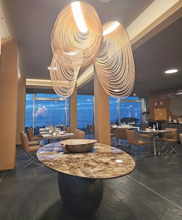 Divas naktis pavadām Madeiras galvaspilsētas 4 zvaigžņu viesnīcā «The Views Baía Hotel». Sadarbībā ar «airBaltic» Divas naktis pavadām Madeiras galvaspilsētas 4 zvaigžņu viesnīcā «The Views Baía Hotel». Sadarbībā ar «airBaltic» 361942