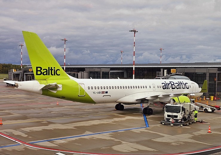 Ar 28. oktobri lidsabiedrība «airBaltic» uzsāk tiešos lidojumus no Rīgas uz Madeiru. Sadarbībā ar «airBaltic» Ar 28. oktobri lidsabiedrība «airBaltic» uzsāk tiešos lidojumus no Rīgas uz Madeiru. Sadarbībā ar «airBaltic» 362519