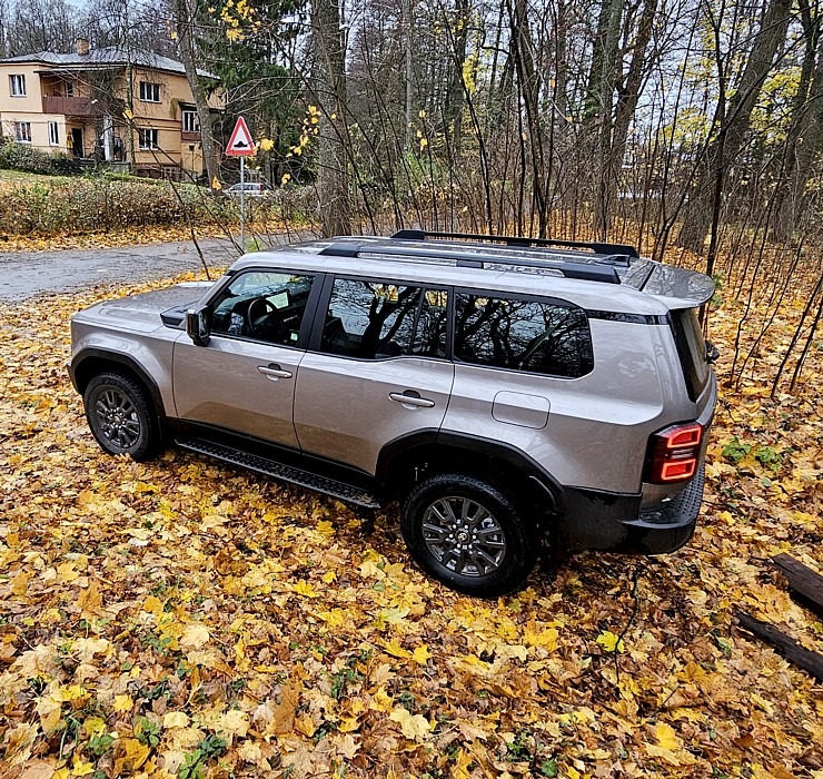 Sadarbībā ar auto nomu «Europcar Latvija» iepazīstam bezceļos jauno un kantīgo «Toyota Land Cruiser» Sadarbībā ar auto nomu «Europcar Latvija» iepazīstam bezceļos jauno un kantīgo «Toyota Land Cruiser» 362935