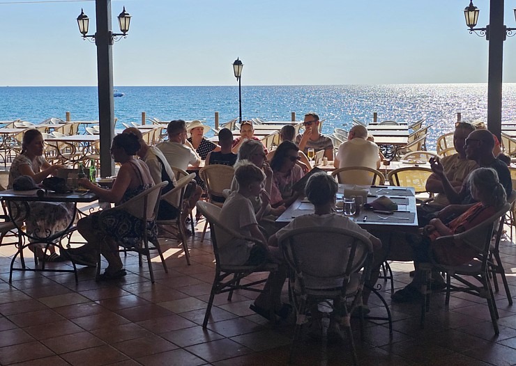 Turcijas viesnīcas «Ali Bey Club Park Manavgat» viesi starp ierastām ēdienreizēs var mieloties ar citiem gardumiem Turcijas viesnīcas «Ali Bey Club Park Manavgat» viesi starp ierastām ēdienreizēs var mieloties ar citiem gardumiem 363026