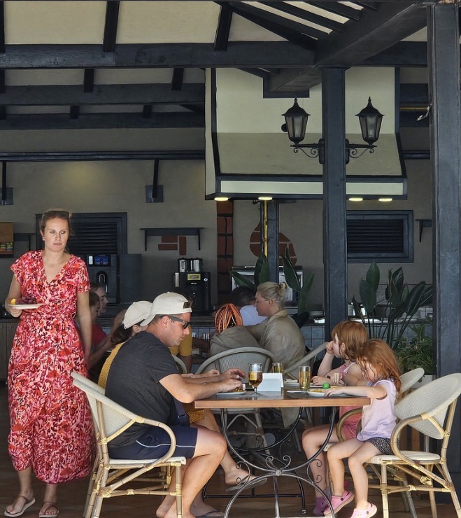 Turcijas viesnīcas «Ali Bey Club Park Manavgat» viesi starp ierastām ēdienreizēs var mieloties ar citiem gardumiem Turcijas viesnīcas «Ali Bey Club Park Manavgat» viesi starp ierastām ēdienreizēs var mieloties ar citiem gardumiem 363028