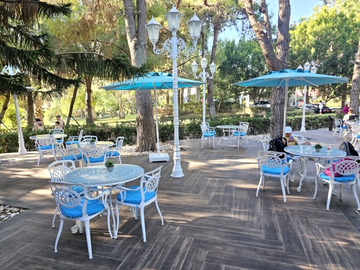 Turcijas viesnīcas «Ali Bey Club Park Manavgat» viesi starp ierastām ēdienreizēs var mieloties ar citiem gardumiem Turcijas viesnīcas «Ali Bey Club Park Manavgat» viesi starp ierastām ēdienreizēs var mieloties ar citiem gardumiem 363017