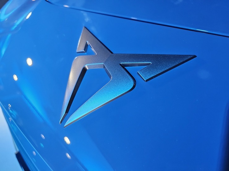 Jaunā CUPRA Terramar pirmizrāde CUPRA Garage Riga autosalonā, AUTOBRAVA Motors. Foto: BalticTravelnews.com Jaunā CUPRA Terramar pirmizrāde CUPRA Garage Riga autosalonā, AUTOBRAVA Motors. Foto: BalticTravelnews.com 363128