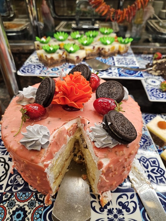 Turcijas viesnīca «Ali Bey Club Park Manavgat» piedāvā ēdienreizēs tortes, kūkas un citus saldumus Turcijas viesnīca «Ali Bey Club Park Manavgat» piedāvā ēdienreizēs tortes, kūkas un citus saldumus 363207