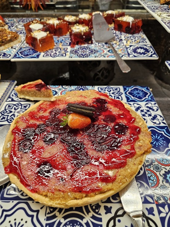 Turcijas viesnīca «Ali Bey Club Park Manavgat» piedāvā ēdienreizēs tortes, kūkas un citus saldumus Turcijas viesnīca «Ali Bey Club Park Manavgat» piedāvā ēdienreizēs tortes, kūkas un citus saldumus 363213