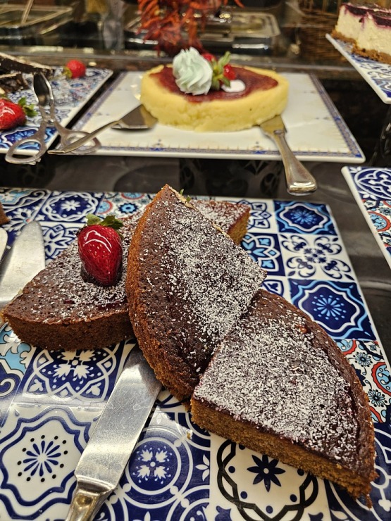 Turcijas viesnīca «Ali Bey Club Park Manavgat» piedāvā ēdienreizēs tortes, kūkas un citus saldumus Turcijas viesnīca «Ali Bey Club Park Manavgat» piedāvā ēdienreizēs tortes, kūkas un citus saldumus 363215
