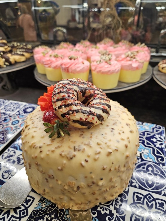 Turcijas viesnīca «Ali Bey Club Park Manavgat» piedāvā ēdienreizēs tortes, kūkas un citus saldumus Turcijas viesnīca «Ali Bey Club Park Manavgat» piedāvā ēdienreizēs tortes, kūkas un citus saldumus 363198