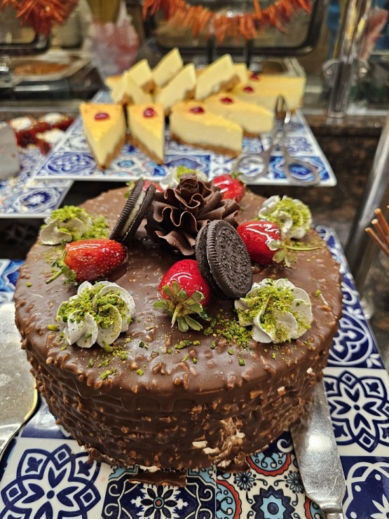 Turcijas viesnīca «Ali Bey Club Park Manavgat» piedāvā ēdienreizēs tortes, kūkas un citus saldumus Turcijas viesnīca «Ali Bey Club Park Manavgat» piedāvā ēdienreizēs tortes, kūkas un citus saldumus 363204