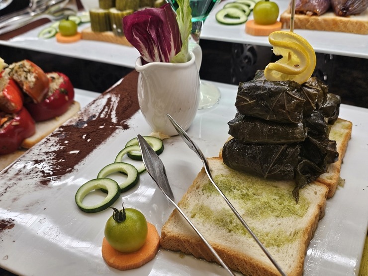 Turcijas viesnīca «Ali Bey Club Park Manavgat» piedāvā ēdienreizēs bagātīgu auksto uzkodu izvēli Turcijas viesnīca «Ali Bey Club Park Manavgat» piedāvā ēdienreizēs bagātīgu auksto uzkodu izvēli 363298