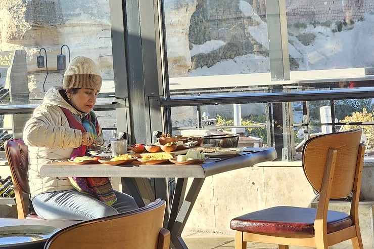 Sadarbībā ar «Turkish Airlines» izbaudām Kapadokijas restorāna «Tuma Restaurant» brokastis un vakariņas Sadarbībā ar «Turkish Airlines» izbaudām Kapadokijas restorāna «Tuma Restaurant» brokastis un vakariņas 363757