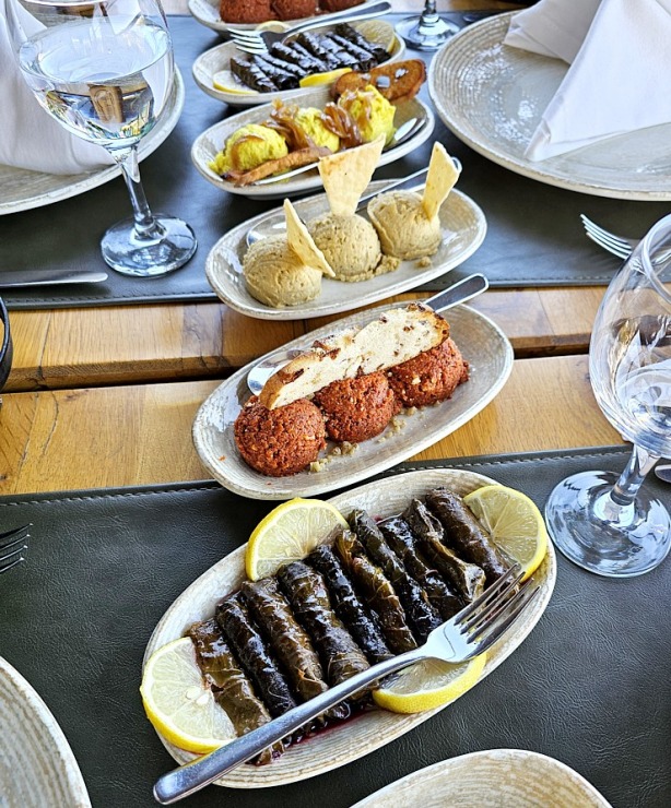Sadarbībā ar «Turkish Airlines» izbaudām Kapadokijas restorāna «Keyif Restaurant» pusdienu piedāvājumu Sadarbībā ar «Turkish Airlines» izbaudām Kapadokijas restorāna «Keyif Restaurant» pusdienu piedāvājumu 363880