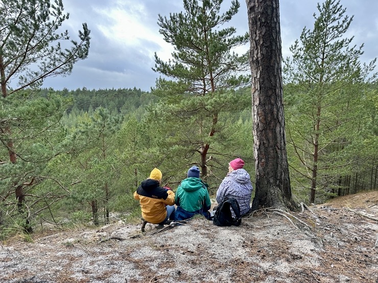 Daži fotomirkļi no pārgājienu seriāla «IzPēDO Dienvidkurzemi» Bernātu posma. Foto: Dienvidkurzeme.Travel Daži fotomirkļi no pārgājienu seriāla «IzPēDO Dienvidkurzemi» Bernātu posma. Foto: Dienvidkurzeme.Travel 363948