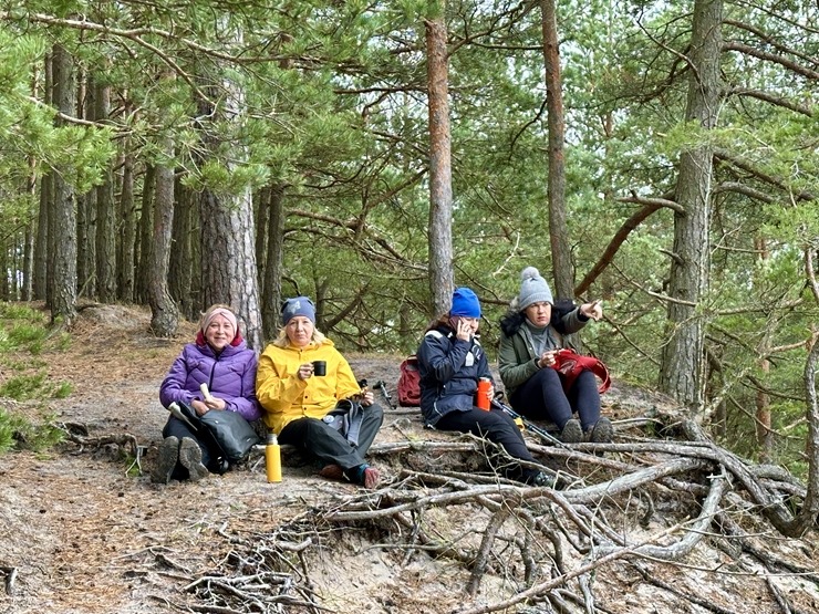 Daži fotomirkļi no pārgājienu seriāla «IzPēDO Dienvidkurzemi» Bernātu posma. Foto: Dienvidkurzeme.Travel Daži fotomirkļi no pārgājienu seriāla «IzPēDO Dienvidkurzemi» Bernātu posma. Foto: Dienvidkurzeme.Travel 363949