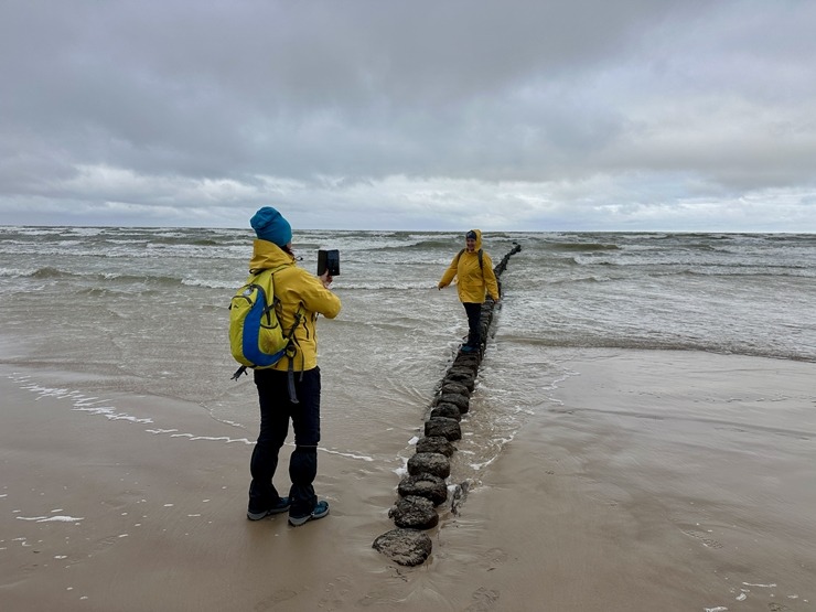 Daži fotomirkļi no pārgājienu seriāla «IzPēDO Dienvidkurzemi» Bernātu posma. Foto: Dienvidkurzeme.Travel Daži fotomirkļi no pārgājienu seriāla «IzPēDO Dienvidkurzemi» Bernātu posma. Foto: Dienvidkurzeme.Travel 363956