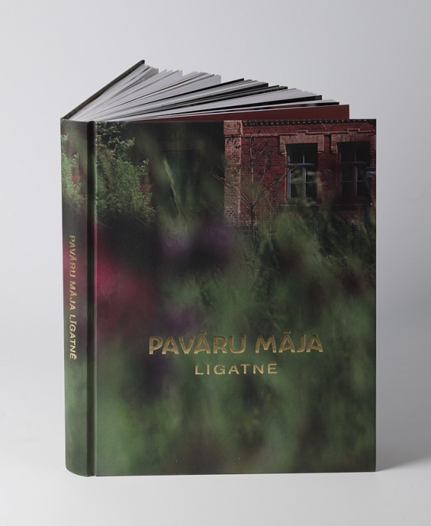 Pavāru mājā Līgatnē oficiāli un svinīgā atmosfērā tiek atklāta grāmata «Pavāru māja Līgatnē» 364053