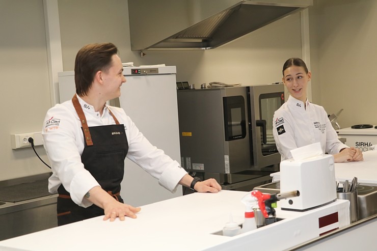 «Pavāru klubs» atklāj «Bocuse dor» jauno akadēmijas virtuvi Rīgas Tūrisma un radošās industrijas tehnikumā «Pavāru klubs» atklāj «Bocuse dor» jauno akadēmijas virtuvi Rīgas Tūrisma un radošās industrijas tehnikumā 364081