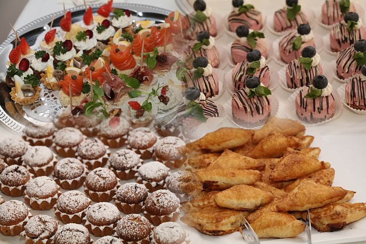 «Pavāru klubs» atklāj «Bocuse dor» jauno akadēmijas virtuvi Rīgas Tūrisma un radošās industrijas tehnikumā «Pavāru klubs» atklāj «Bocuse dor» jauno akadēmijas virtuvi Rīgas Tūrisma un radošās industrijas tehnikumā 364095