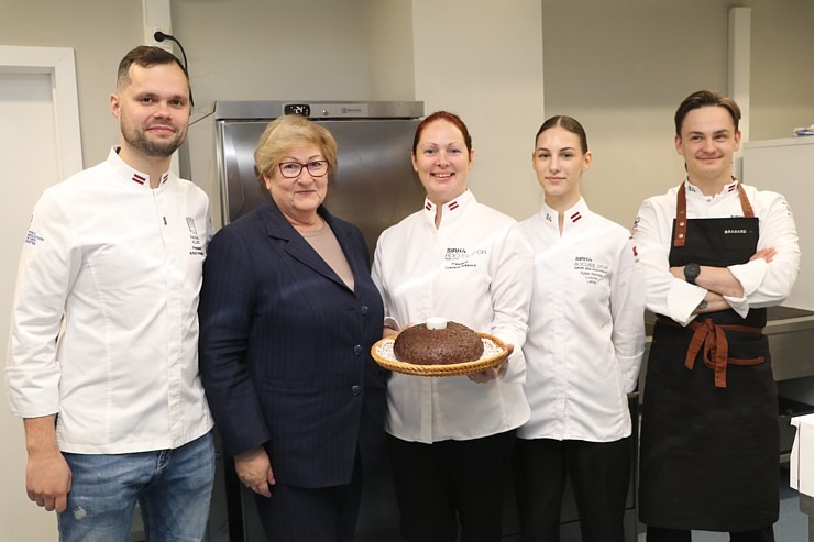 «Pavāru klubs» atklāj «Bocuse dor» jauno akadēmijas virtuvi Rīgas Tūrisma un radošās industrijas tehnikumā «Pavāru klubs» atklāj «Bocuse dor» jauno akadēmijas virtuvi Rīgas Tūrisma un radošās industrijas tehnikumā 364072
