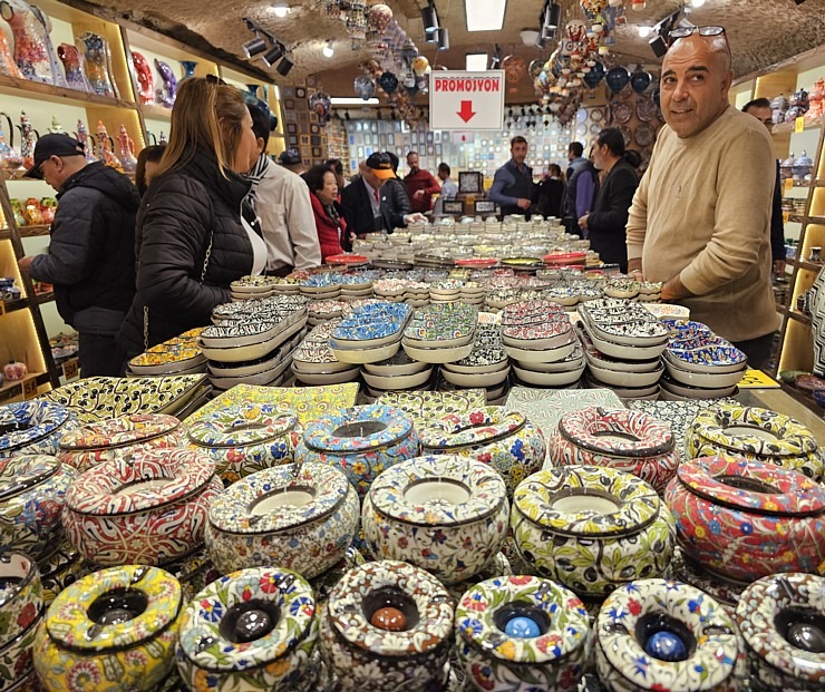 Sadarbībā ar «Turkish Airlines» iepazīstam slavenu Kapadokijas keramiķu darbnīcu «Aldag Elite Cave Ceramic» Sadarbībā ar «Turkish Airlines» iepazīstam slavenu Kapadokijas keramiķu darbnīcu «Aldag Elite Cave Ceramic» 364213