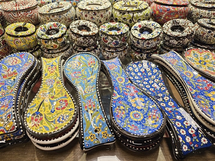 Sadarbībā ar «Turkish Airlines» iepazīstam slavenu Kapadokijas keramiķu darbnīcu «Aldag Elite Cave Ceramic» Sadarbībā ar «Turkish Airlines» iepazīstam slavenu Kapadokijas keramiķu darbnīcu «Aldag Elite Cave Ceramic» 364215