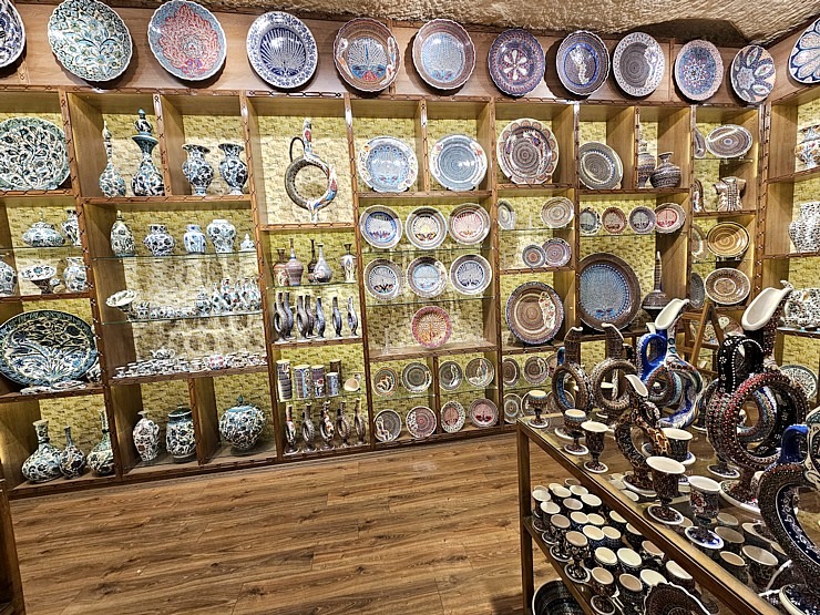 Sadarbībā ar «Turkish Airlines» drīkstam dažus foto no «Aldag Elite Cave Ceramic» izstāžu zāles 364282