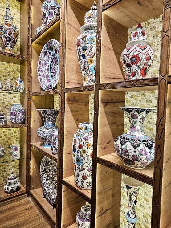 Sadarbībā ar «Turkish Airlines» drīkstam dažus foto no «Aldag Elite Cave Ceramic» izstāžu zāles 364286