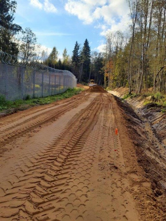 Baltkrievijas robežas infrastruktūras izbūve sauszemes posmos tuvojas noslēgumam. Foto: vni.lv 364450
