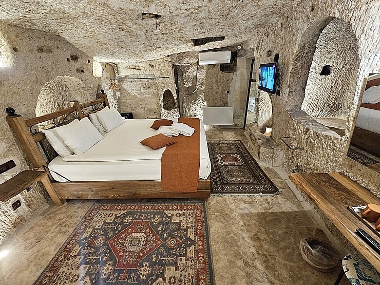 Sadarbībā ar «Turkish Airlines» nakšņojam Kapadokijas alu viesnīcā «Peruna Cave Hotel» 364581