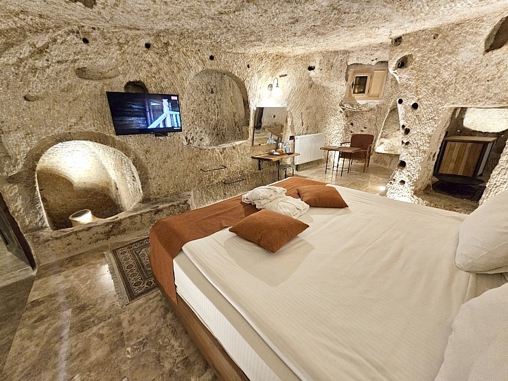 Sadarbībā ar «Turkish Airlines» nakšņojam Kapadokijas alu viesnīcā «Peruna Cave Hotel» 364583