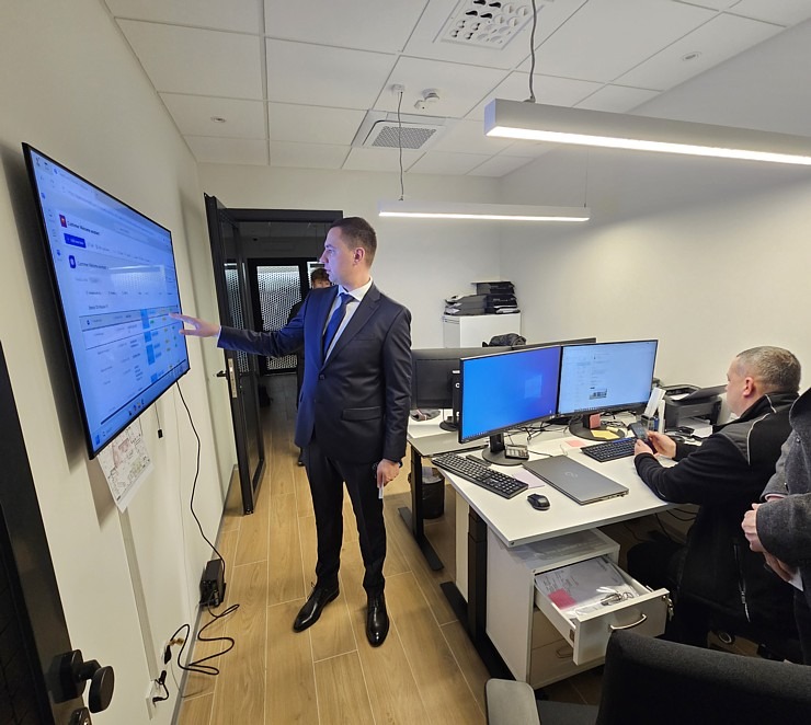 Mercedes Benz oficiālais pārstāvis Latvijā VEHO atklāj jaunu servisa centru Mārupē ar elektrisko G klasi Mercedes Benz oficiālais pārstāvis Latvijā VEHO atklāj jaunu servisa centru Mārupē ar elektrisko G klasi 365095