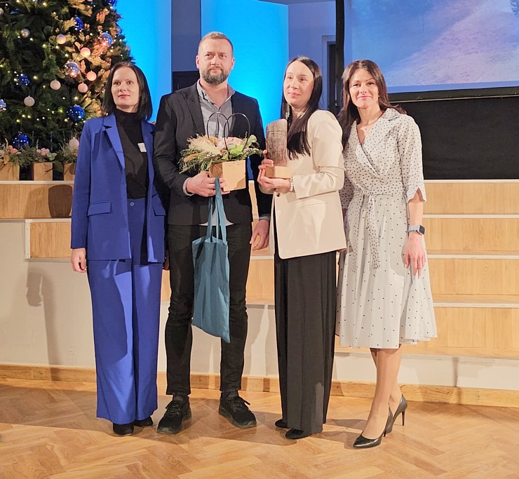 Latgales Tūrisma gada balvas 2024 laureāti tiek apbalvoti un sumināti Daugavpilī - Labākā tūristu mītne laukos – Atpūtas komplekss “Avotiņš” Līvānu no Latgales Tūrisma gada balvas 2024 laureāti tiek apbalvoti un sumināti Daugavpilī - Labākā tūristu mītne laukos – Atpūtas komplekss “Avotiņš” Līvānu no 365372