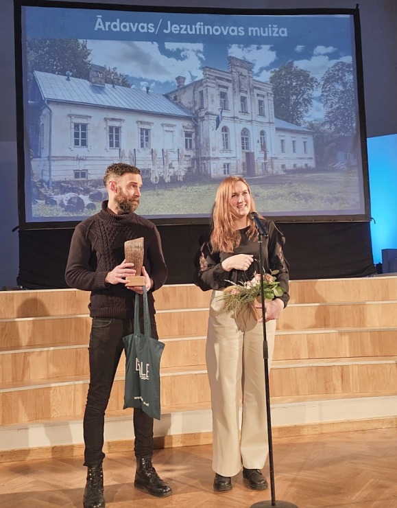 Latgales Tūrisma gada balvas 2024 laureāti tiek apbalvoti un sumināti Daugavpilī - Labākais jaunais tūrisma objekts (privātajā sektorā) – Ārdavas/Jezu Latgales Tūrisma gada balvas 2024 laureāti tiek apbalvoti un sumināti Daugavpilī - Labākais jaunais tūrisma objekts (privātajā sektorā) – Ārdavas/Jezu 365378