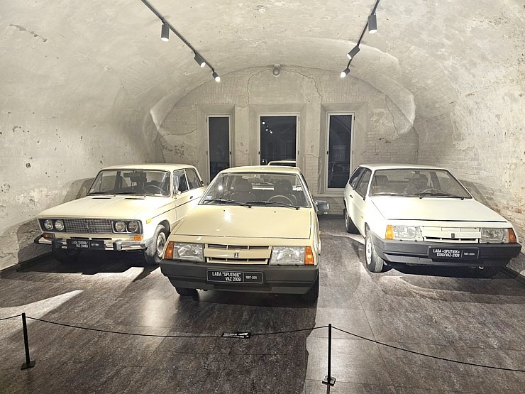 Sadarbībā ar «Sixt» skatām Daugavpils «Inženieru arsenāls» plašāko motorizēto transportlīdzekļu ekspozīciju Latgalē Sadarbībā ar «Sixt» skatām Daugavpils «Inženieru arsenāls» plašāko motorizēto transportlīdzekļu ekspozīciju Latgalē 365444