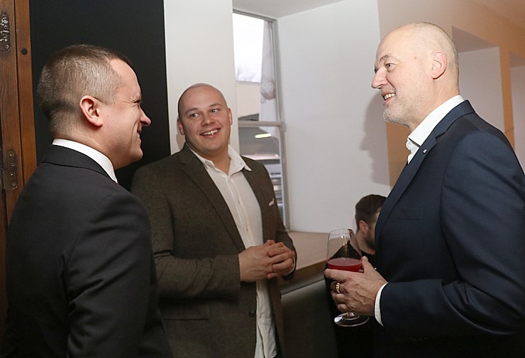 Auto noma «Sixt Latvija» kopā ar šefpavāru Mārtiņu Sirmo rīko Ziemassvētku pateicības brokastis sadarbības partneriem Auto noma «Sixt Latvija» kopā ar šefpavāru Mārtiņu Sirmo rīko Ziemassvētku pateicības brokastis sadarbības partneriem 365885