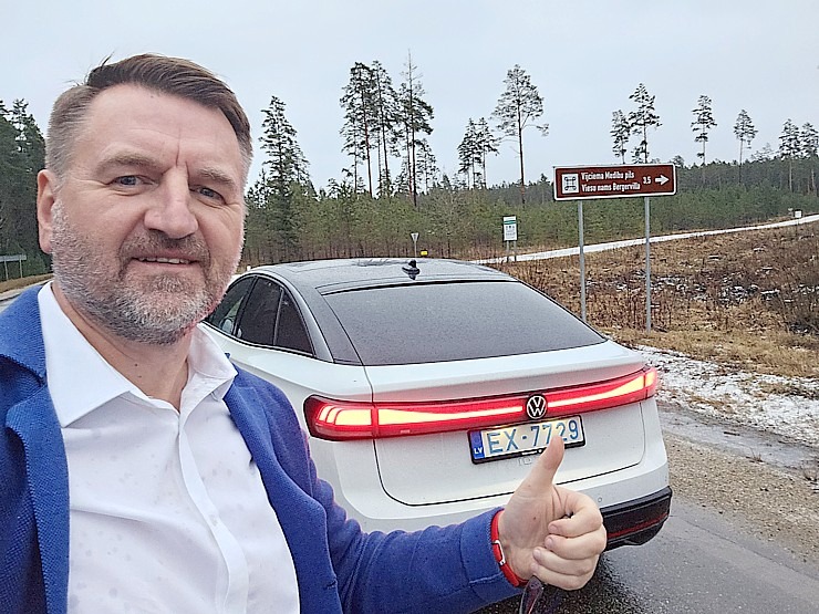 Ar jauno Volkswagen ID.7 ceļojam uz viesu namu «Bergervilla» Valkas novadā 366036