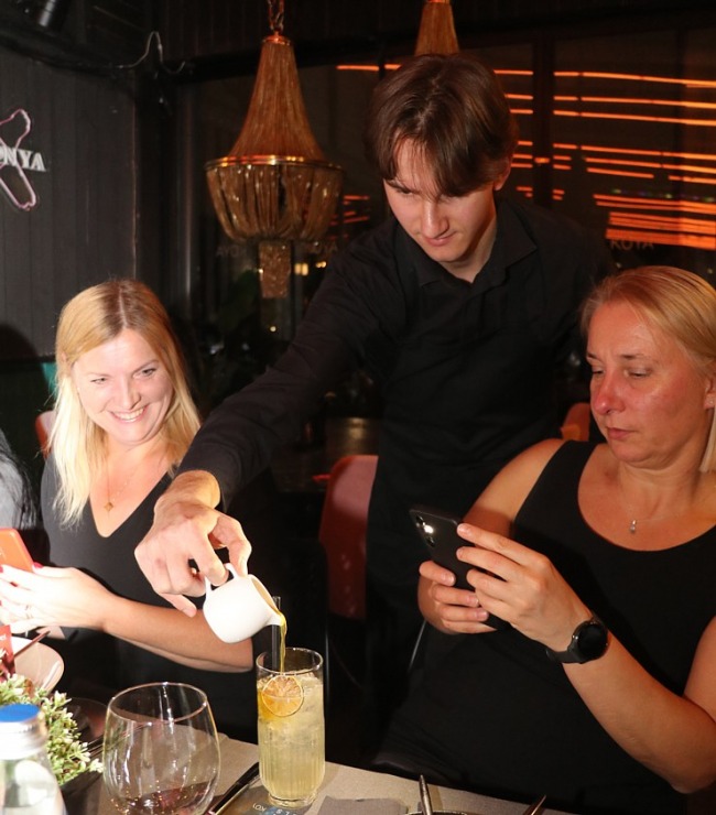 Sadarbībā ar «Coral Travel» Latvijas ceļojumu konsultanti garšīgi iepazīst Turcijas viesnīcas «Paloma Hotels» Sadarbībā ar «Coral Travel» Latvijas ceļojumu konsultanti garšīgi iepazīst Turcijas viesnīcas «Paloma Hotels» 366699