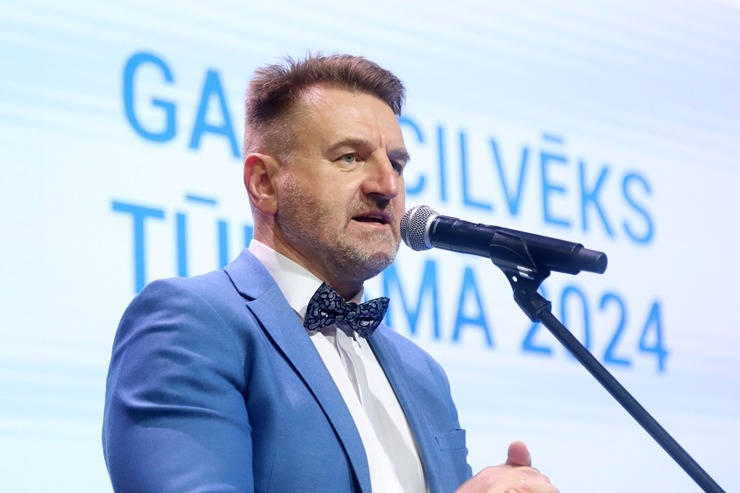 «GADA CILVĒKS TŪRISMĀ 2024» apbalvošanas ceremonija tūrisma izstādē «Balttour 2025». Foto: Rojs Maizītis «GADA CILVĒKS TŪRISMĀ 2024» apbalvošanas ceremonija tūrisma izstādē «Balttour 2025». Foto: Rojs Maizītis 367316
