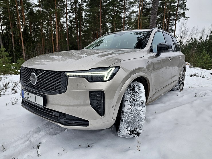 Apceļojam Latviju ar 455 zirgspēku jaudīgo Volvo XC90 Plug-in sadarbībā ar «Volvo Mūsa Motors Rīga» Apceļojam Latviju ar 455 zirgspēku jaudīgo Volvo XC90 Plug-in sadarbībā ar «Volvo Mūsa Motors Rīga» 368145